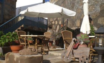 Hotel Rural 4 Esquinas - Housity