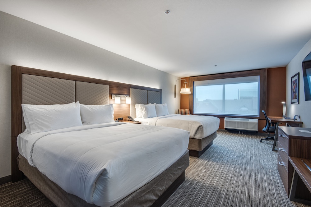 Holiday Inn Express & Suites Dallas North - Addison, an Ihg Hotel