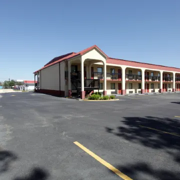 Americas Best Value Inn and Suites Macon