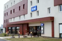Ibis Douai Dechy Các khách sạn ở Estrees