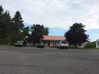 Port Lodge Motel - Motels