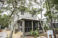 Magnolia Cottages by the Sea by Panhandle Getaways