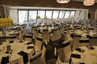 Radisson Blu Fargo Hotels in Moorhead