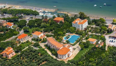 Villa Irlanda Grand Hotel Hotels near Rione Castellone