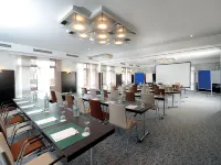 Dormero Hotel Düsseldorf Hotels near Benrath
