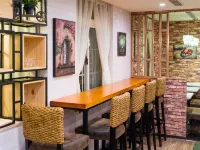 E-HOUSE Hotel Отели рядом с достопримечательностью «Симэньдин»