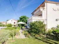 Rooms Lili Hotels in Palit