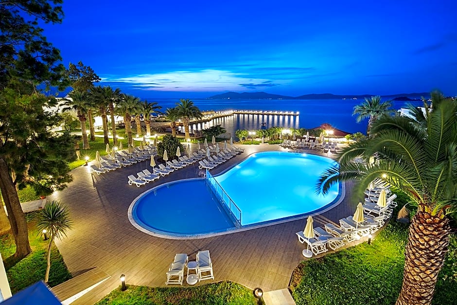 Le Bleu Hotel & Resort Kusadasi - Ultra All Inclusive