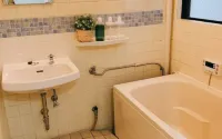 5 mins to Motomachi Station/harbour land park B64-1