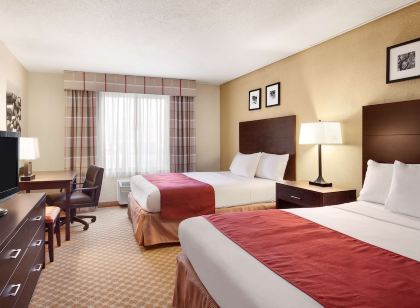 Country Inn & Suites by Radisson, Coon Rapids, MN