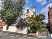 Holland House