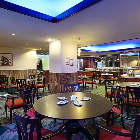 Berjaya Penang Hotel Отели рядом с достопримечательностью «Gurney Drive»