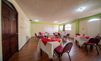 Hotel Casa Blanca Antigua Guatemala - Housity