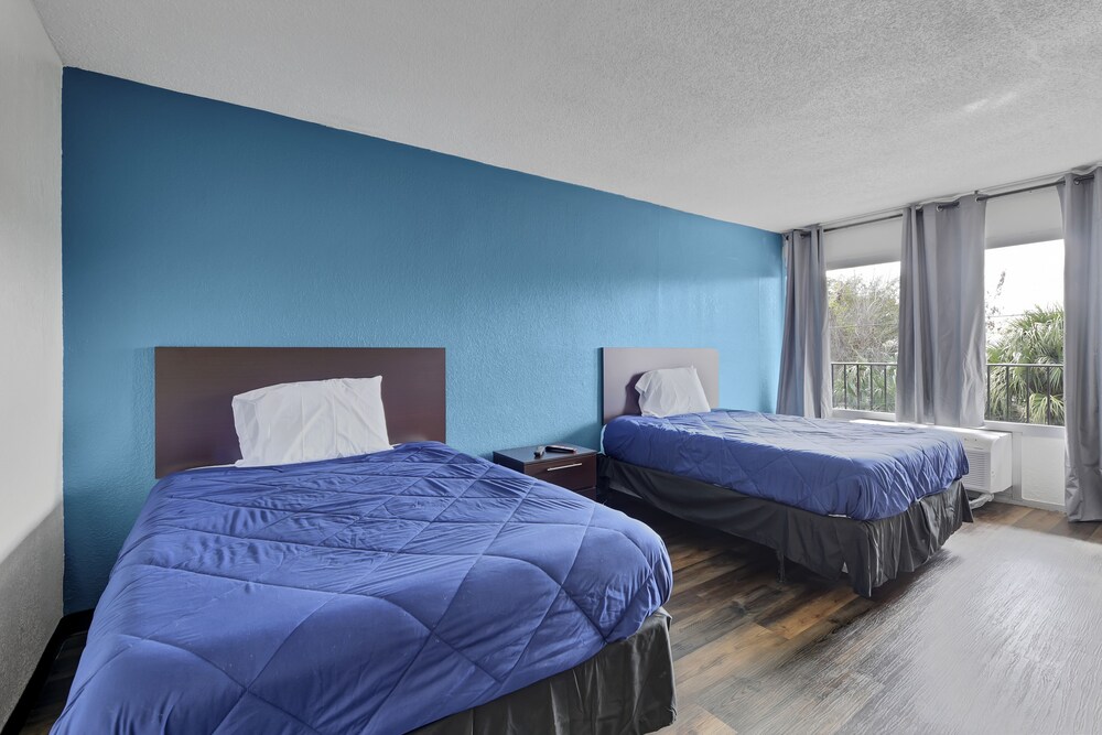 Zen Living Suites Extended Stay - Jacksonville - Orange Park