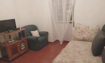 House with One Bedroom in Condeixa-a-Nova, with Wifi