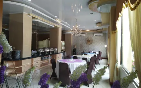 Hotel Madinah Отели в г. Jeulingke