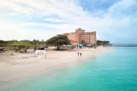 Courtyard Aruba Resort Hoteles cerca de Beach at the Blue Residences