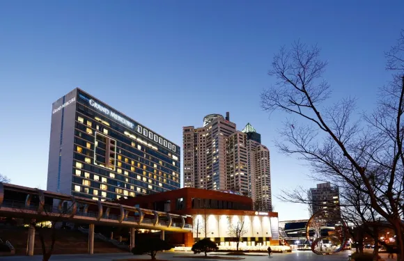 昌原大使美爵大酒店