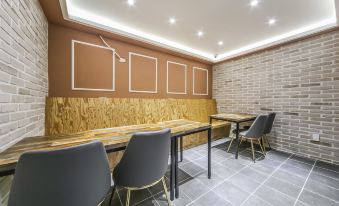 Hotel Cheese Ulsan Samsan - Housity