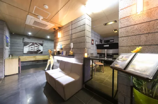 Louis Boutique Hotel