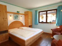 Christoph Hotels in Stumm