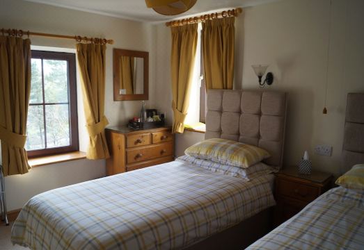 Tranna Hill - Housity