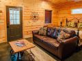 down-time-studio-bedroom-cabin