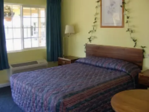 Arroyo Village Inn Hotels in Arroyo Grande