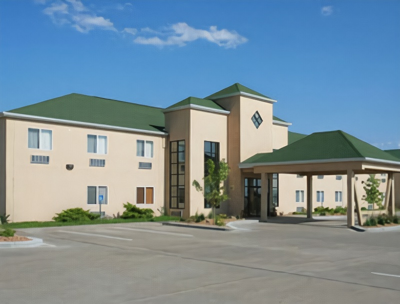 Howard Johnson Hotel & Suites by Wyndham Oacoma