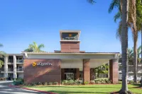 La Quinta by Wyndham Orange County Airport Hotel a 