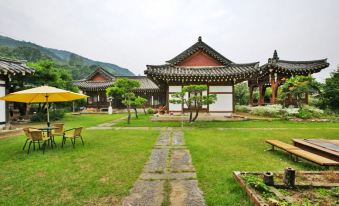 Danyang Hanok Pension Danchone Seowongotaek Pension