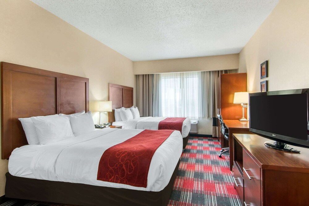 Comfort Suites Near Vancouver Mall