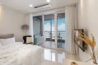 Pohang 36.Odo Pension Hotels near Hwajin Beach