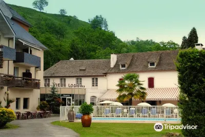 Logis le Vieux Logis Hotels in Sevignacq-Meyracq