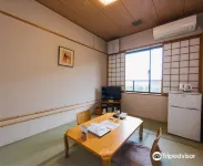 Yokohama Minatomirai Manyo Club