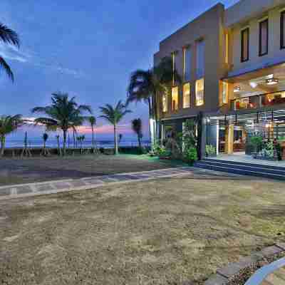 The Jayakarta Villas Anyer Hotel Exterior