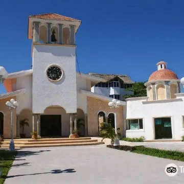 Hacienda Morelos Beachfront Hotel