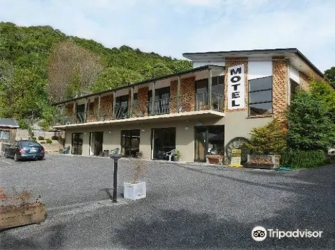 山道能汽車旅館