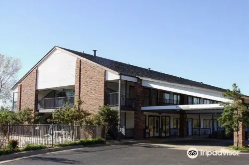 Thunderbird Lodge, Norman, OK