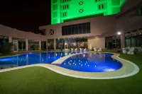 Ramada by Wyndham Al Qassim - Pools