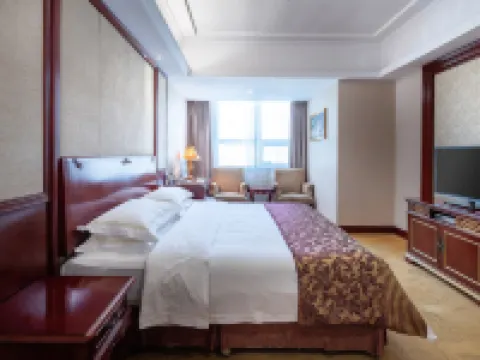 Shenglong International Hotel (Yan'an Railway Station) Hotels in Yan'an