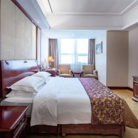 Shenglong International Hotel (Yan'an Railway Station)