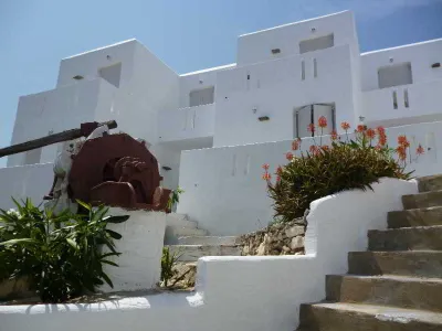 Kanale's Rooms & Suites Hotels near ECLECTIA