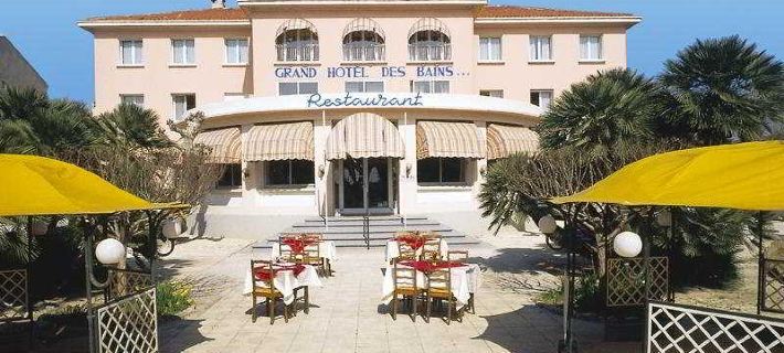 Adonis Sanary Grand Hôtel des Bains Hotels in Var