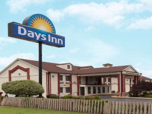 Days Inn by Wyndham Shawnee