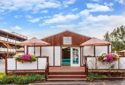 ซุปเปอร์ 8 บายวินด์แฮม ซาลิดา