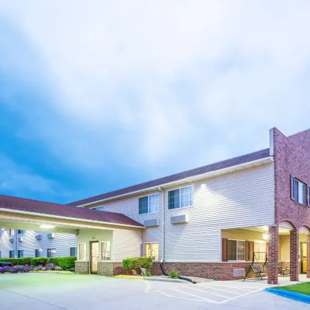 Dutch Inn and Suites Отели в г. Су