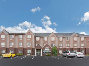 Microtel Inn & Suites by Wyndham Brandon