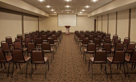 Holiday Inn Tacoma Mall - Housity