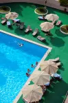 BM Beach Hotel - Beach